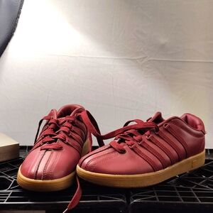 Maroon with gum soles  K-Swiss size 6 and 1/2